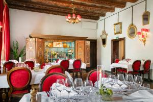 Restoran või mõni muu söögikoht majutusasutuses Häringe Slott