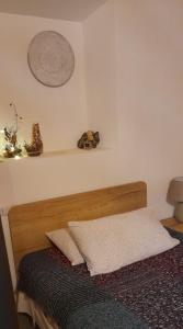 Postel nebo postele na pokoji v ubytování B&B La Corte del Segrino