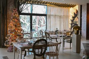 Ein Restaurant oder anderes Speiselokal in der Unterkunft Hotel Buna Mostar 