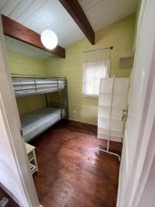 Postel nebo postele na pokoji v ubytování Desconexión y paz, cabaña en la sierra + 37 fotografií