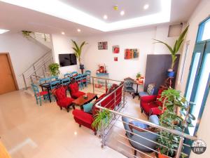 Televiisor ja/või meelelahutuskeskus majutusasutuses Evolve Coliving Guesthouse