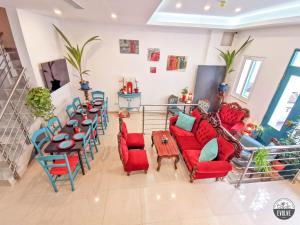 Istumisnurk majutusasutuses Evolve Coliving Guesthouse