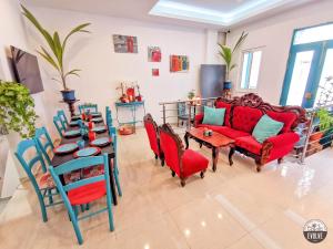 Istumisnurk majutusasutuses Evolve Coliving Guesthouse