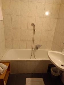Bilik mandi di Gasthof zum Pfandl