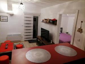 Ruang duduk di Apartman Zlatar Omiljena