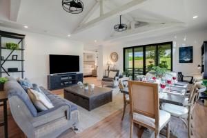 Μια τηλεόραση ή/και κέντρο ψυχαγωγίας στο Hale Haupu