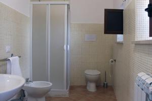Koupelna v ubytování Albergo Diffuso di Campolattaro