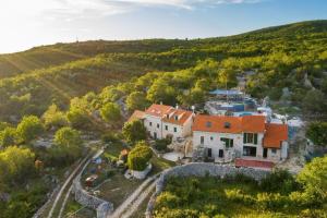 Villa Vito - with heated pool, whirlpool, gym iz ptičje perspektive