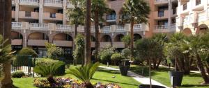 Κήπος έξω από το Magnifique T2 Climatisation - Grande Terrasse, Piscine et apercu Mer