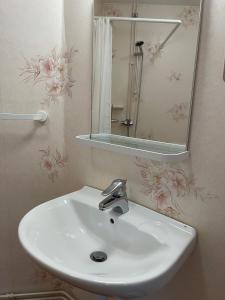 A bathroom at Hotell Luspen