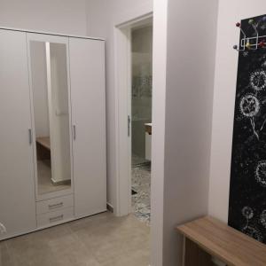 Un baño de Mici