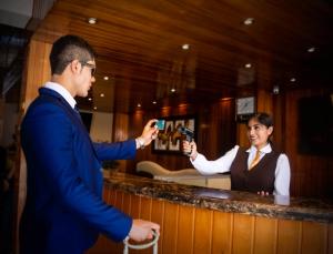 Hosté ubytování Hotel Royal Inn + 37 fotografií