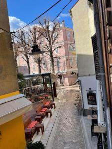Budynek, w którym mieści się apartament