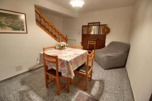 Posedenie v ubytovaní Casa Rural El Hidalgo Valdecolmenas de Arriba