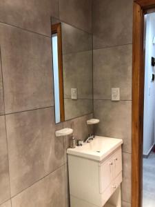 Ένα μπάνιο στο APARMENT Paraguay 347