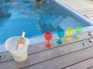 AU PLAISIR D ETAPE- ACCUEIL PELERINS uniquement的酒水