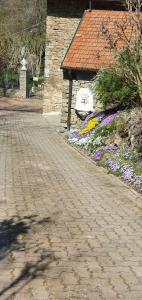Vonkajšia záhrada v ubytovaní LANGHE PARADISOT