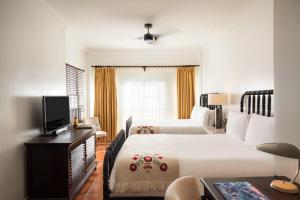 Postel nebo postele na pokoji v ubytování Casa Faena Miami Beach