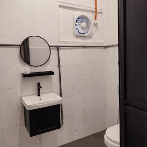 Foto sihtkohas Dungun asuva majutusasutuse Tamu Beradu Seaview Private Villa 3 Bedroom No Pool 6 Pax Max galeriist
