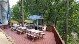 Vườn quanh Ozarka Lodge Eureka Springs