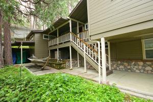 Gallery image of Campos Lake House in Bass Lake