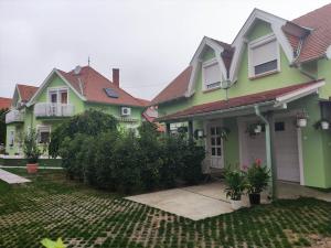 The building in which the homestay is located