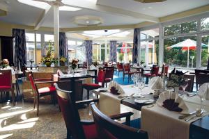 Restaurace v ubytování AVALON Hotelpark Königshof