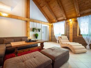 Khu vực ghế ngồi tại Chalet Vršak by Interhome