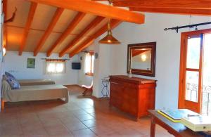 Ένα ή περισσότερα κρεβάτια σε δωμάτιο στο 420 Finca Son Antem ETV6717 by Mallorca Charme