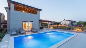 Bazén v ubytování Villa Alcove with breathtaking Sea View and Private Pool nebo v jeho okolí