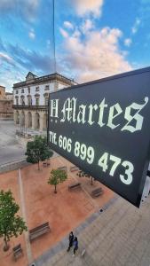 Fotografia z galérie ubytovania Hostal Martes Cáceres Plaza Mayor - Tercer piso SIN ascensor v destinácii Cáceres