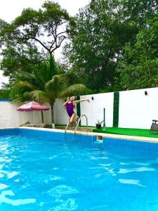 The swimming pool at or close to Hotel Oro Blanco