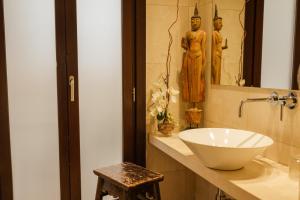 Łazienka w obiekcie HC6 Boutique Marbella - Adults Only