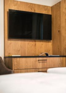 A television and/or entertainment centre at Serfaus Alpensuites