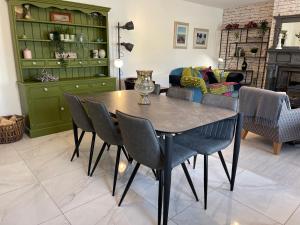 Foto dalla galleria di No2 at Rosebank Apartments a Moville