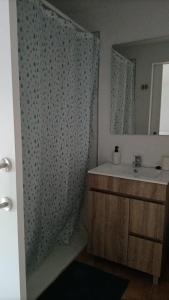 Ένα μπάνιο στο Edificio Triana St 47 +28 φωτογραφίες