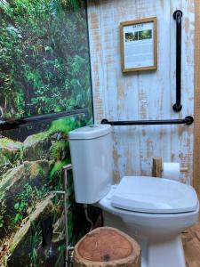 Kupatilo u objektu Casa na Árvore Morada dos Vagalumes