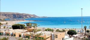 アロナにあるApartamento Playa de las vistas Torres del Sol C3 308のギャラリーの写真