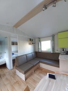 Gallery image of Mobil home 3 chambres camping 4 étoiles in Saint-Martin-Plage