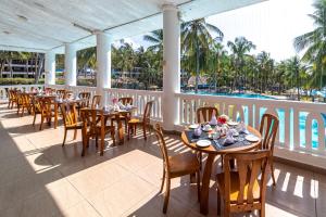 Restaurace v ubytování PrideInn Flamingo Beach Resort & Spa Mombasa
