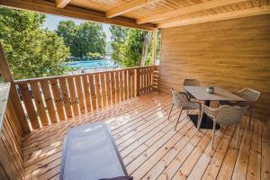 Gallery image of Premium Mobile Tree House with Thermal Riviera Tickets in Čatež ob Savi