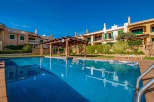Bazén v ubytování Ideal Property Mallorca - Blau Mari nebo v jeho okolí