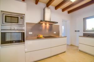 Kuchyňa alebo kuchynka v ubytovaní Ideal Property Mallorca - Brivo