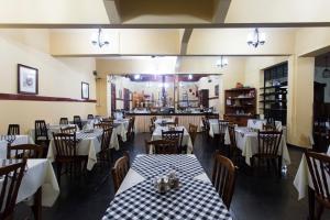 Restaurace v ubytování Hotel Lopes Caxambu