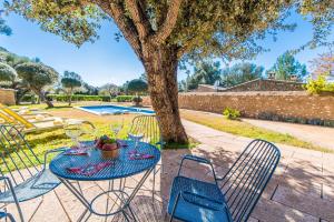 Bazén v ubytování Ideal Property Mallorca - Can Gelat nebo v jeho okolí