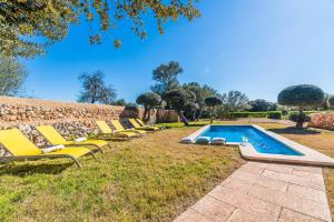 Bazén v ubytování Ideal Property Mallorca - Can Gelat nebo v jeho okolí