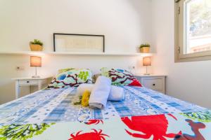 Łóżko lub łóżka w pokoju w obiekcie Ideal Property Mallorca - Gaviotas