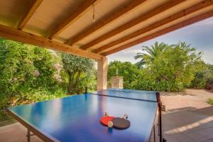 Stolní tenis v ubytování Ideal Property Mallorca - Can Nyany Buger nebo okolí