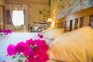 Postel nebo postele na pokoji v ubytování Ideal Property Mallorca - Can Nyany Buger
