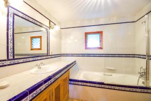 Koupelna v ubytování Ideal Property Mallorca - Can Nyany Buger
